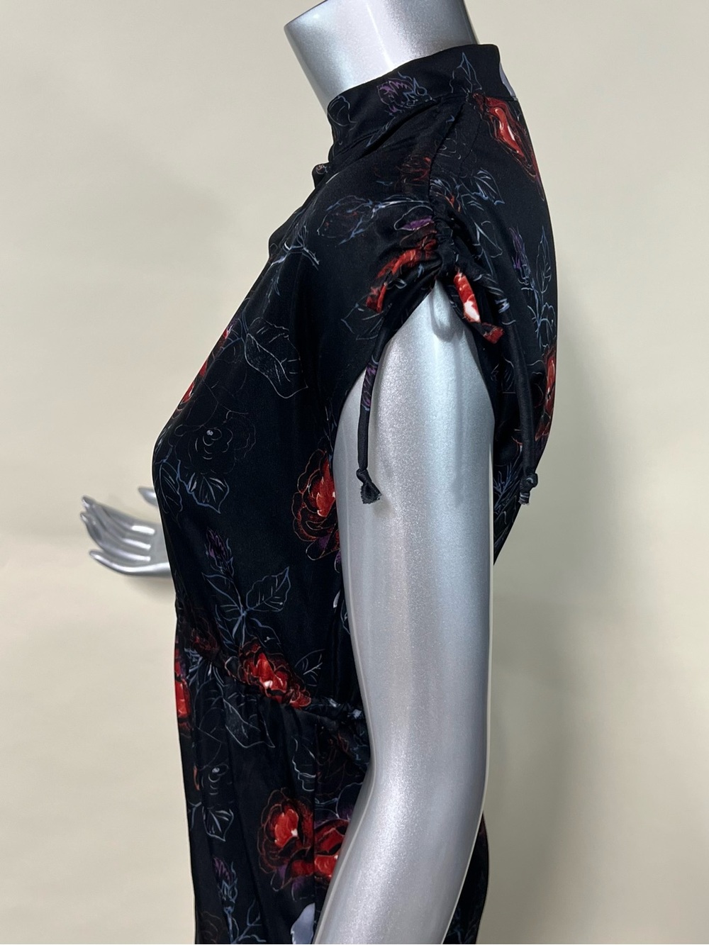Vintage Women’s XS/SMALL Black Floral Dress Cap Tie Sleeves Stretch Waist Midi - Picture 5 of 16